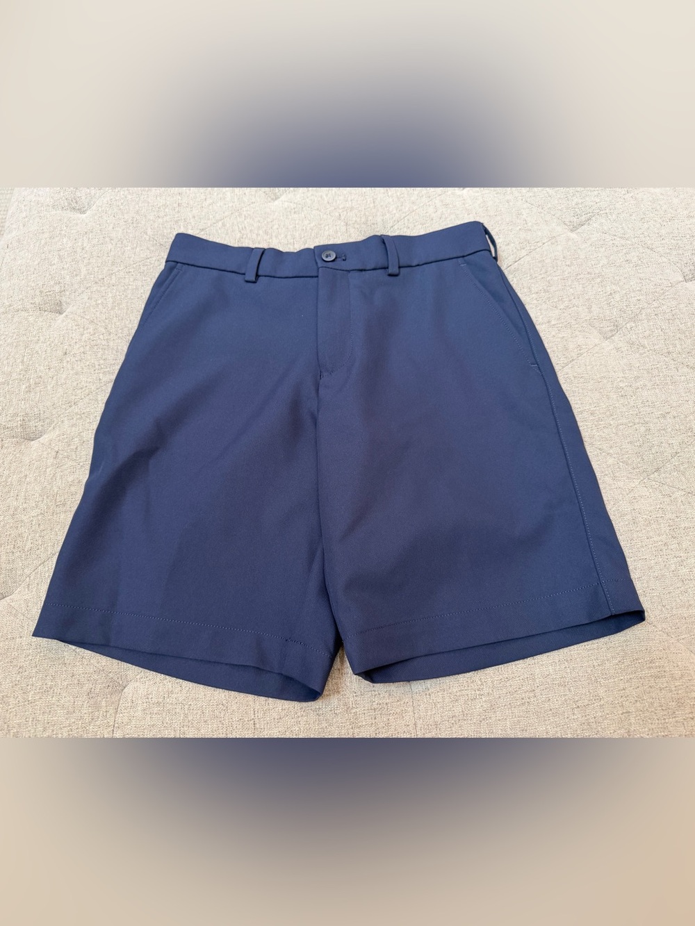 EUC PETER MILLAR BOYS PERFORMANCE SHORTS NAVY GOLF SHORTS 11-12